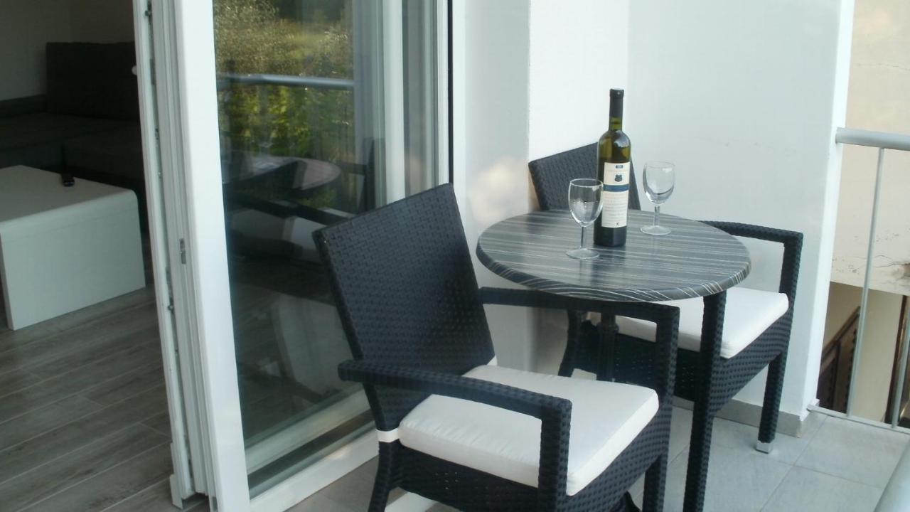 Apartment Nino กราดัซ ภายนอก รูปภาพ