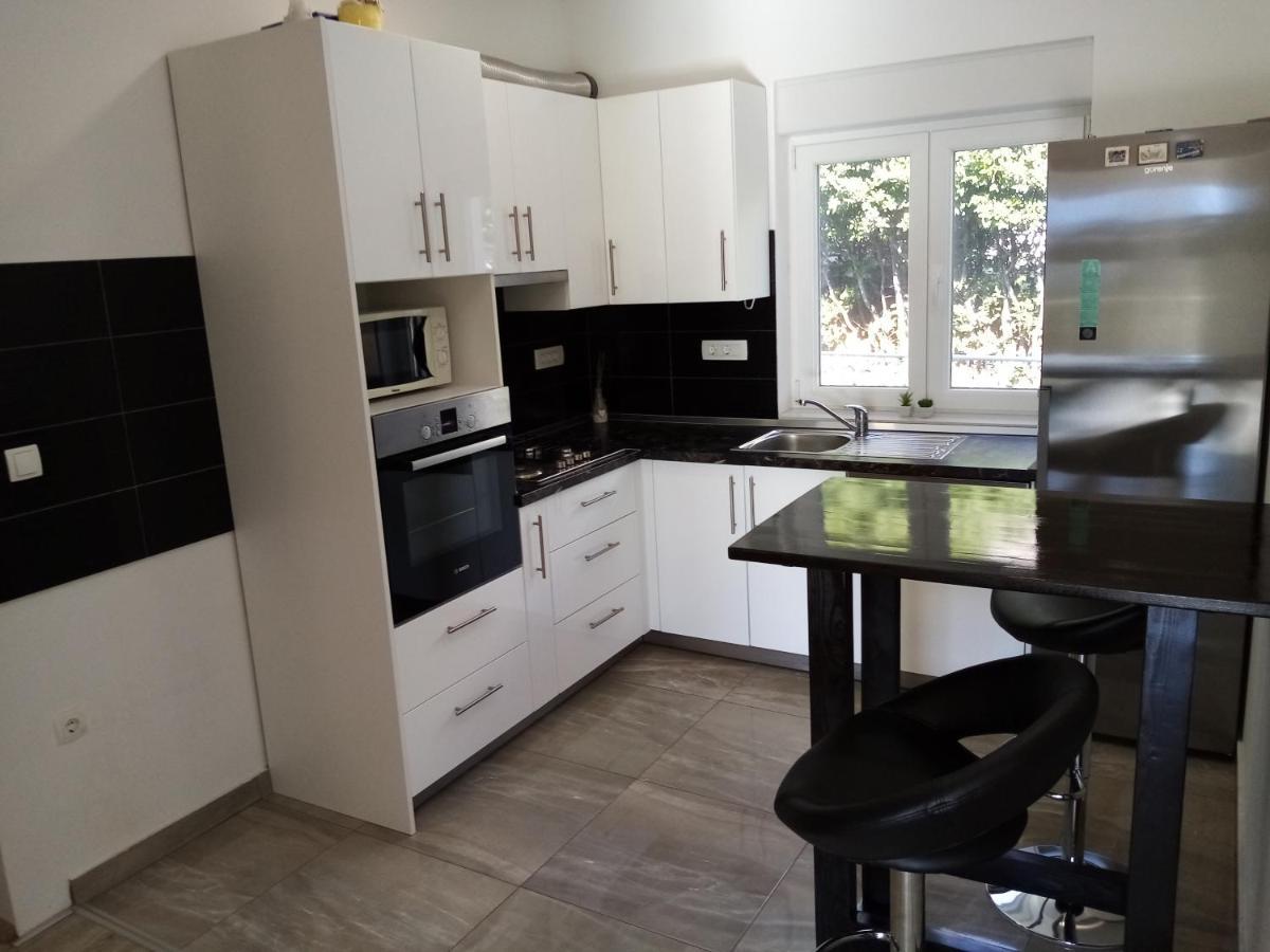 Apartment Nino กราดัซ ภายนอก รูปภาพ