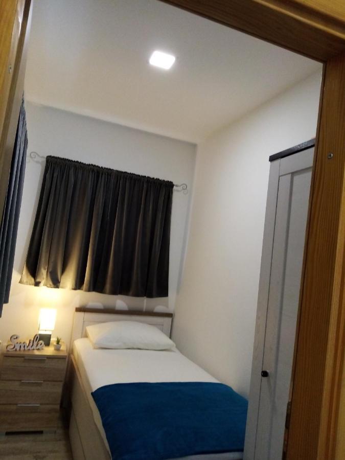 Apartment Nino กราดัซ ภายนอก รูปภาพ
